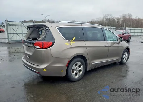 2017 Chrysler Pacifica Touring L Plus из США, поврежденный, VIN 2C4RC1EG3HR752710